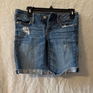 American Eagle Outfitters Blue Denim Stretch Shorts size 2